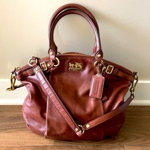 Coach Madison Lindsey #18641